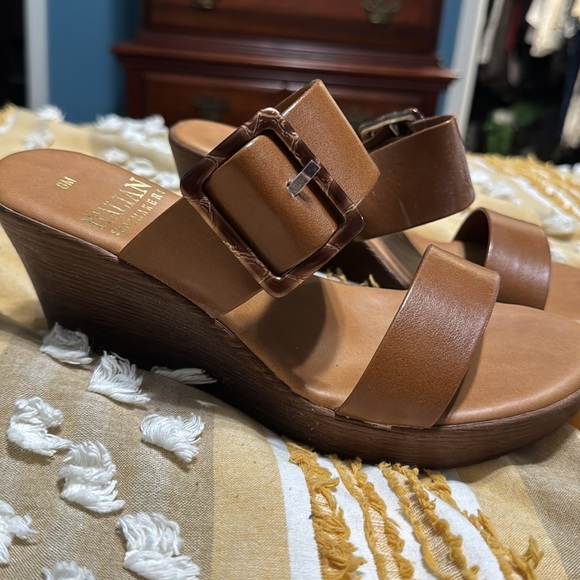 Brown size 8 wedges - Picture 2 of 2
